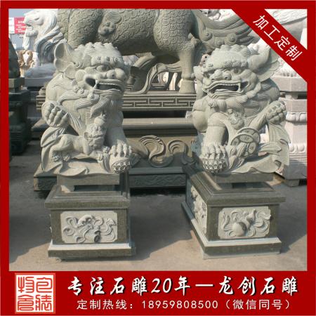 石獅子多少錢一對(duì)？取決哪些原因？龍創(chuàng)石雕